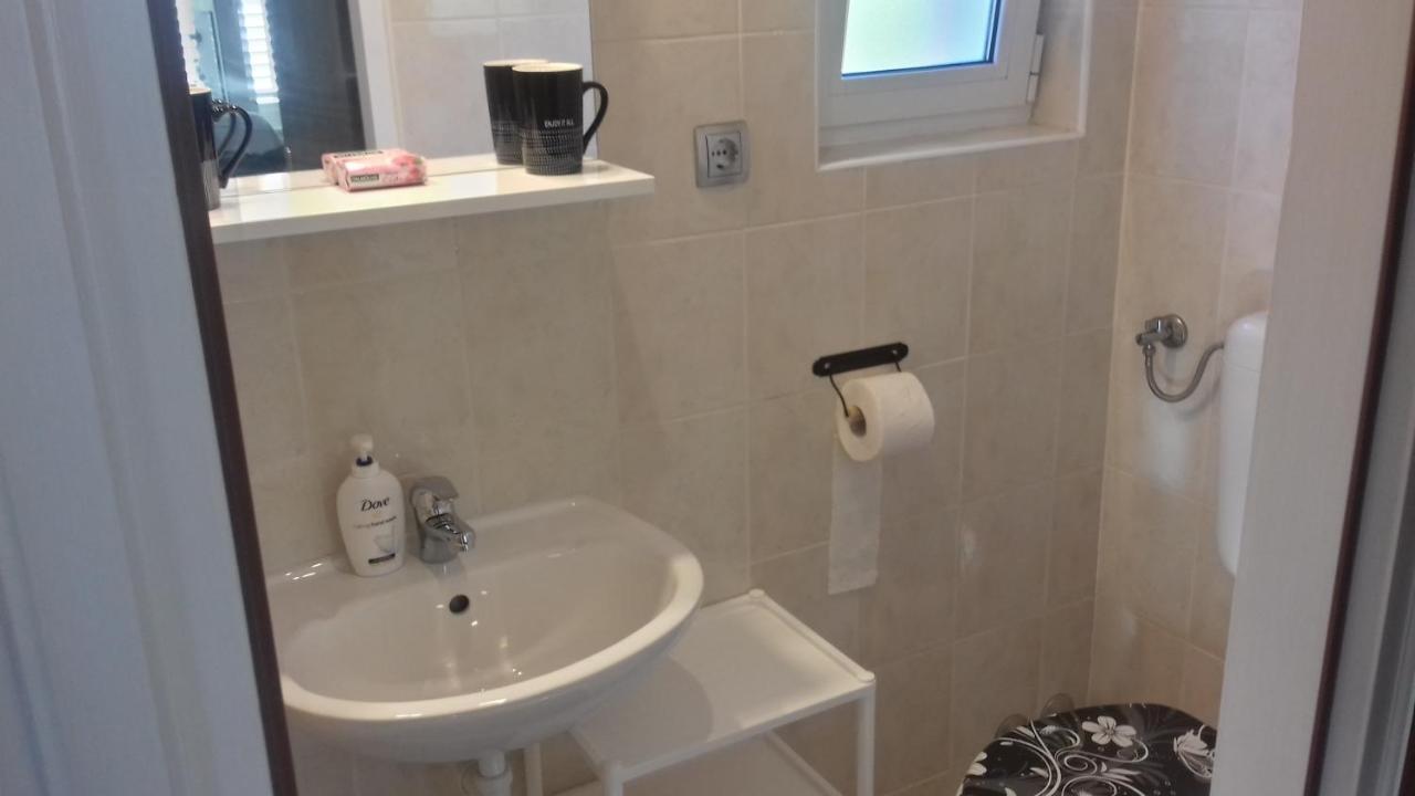 Apartman Cvita Rab Palit Екстериор снимка